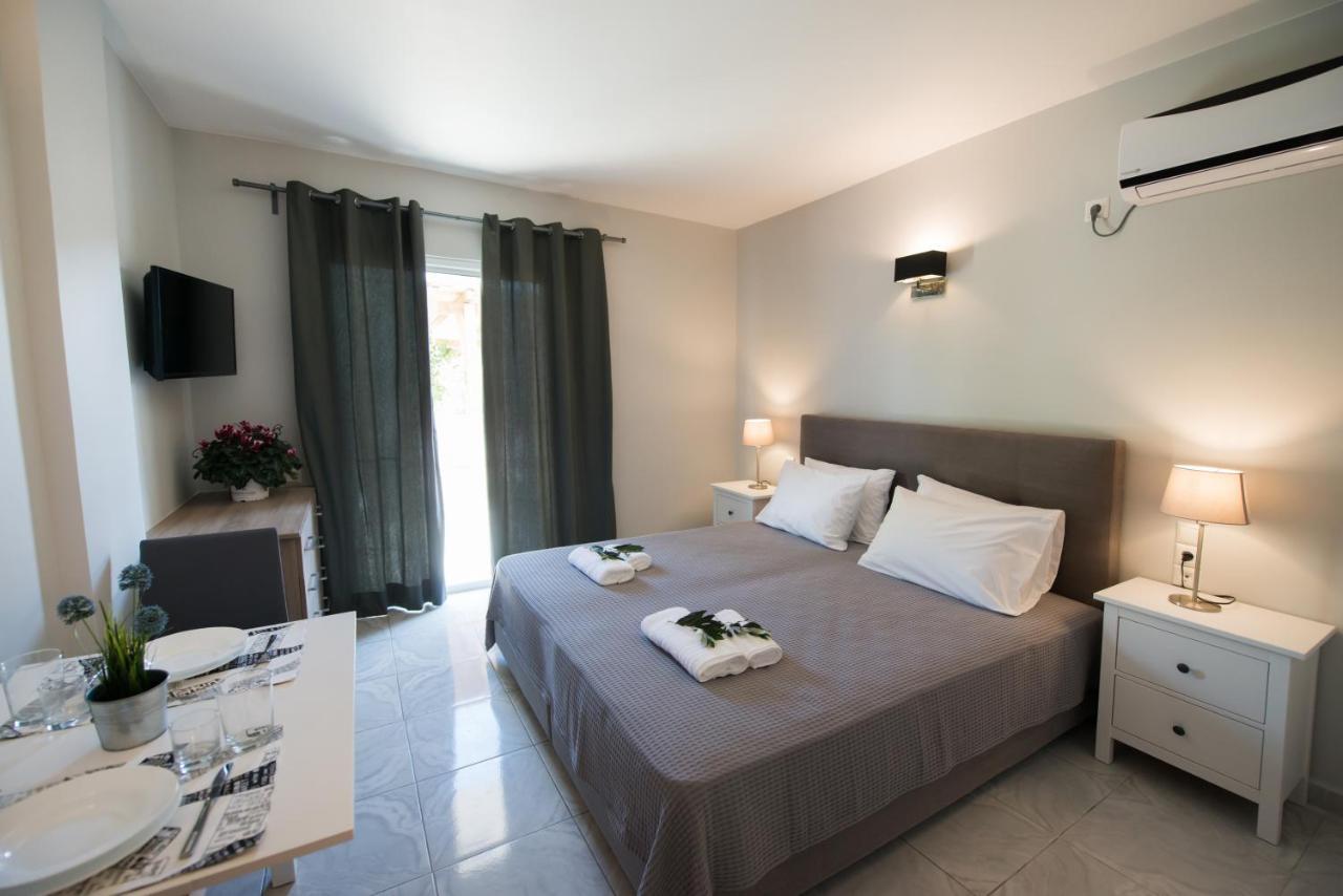Regalo * Lygia (Lefkada)